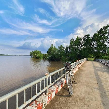 Nam Binh Homestay Ben Tre Exterior foto