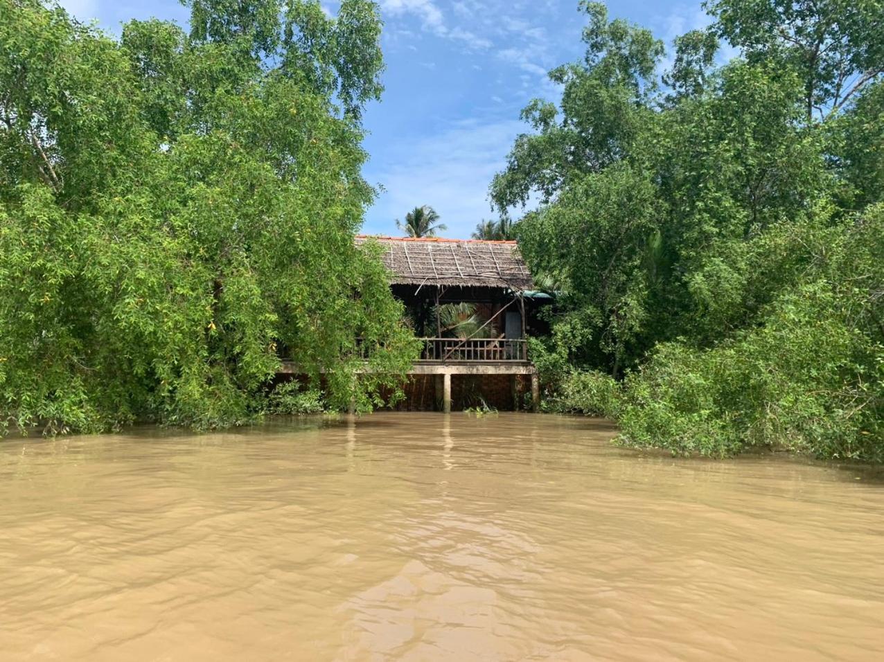 Nam Binh Homestay Ben Tre Exterior foto