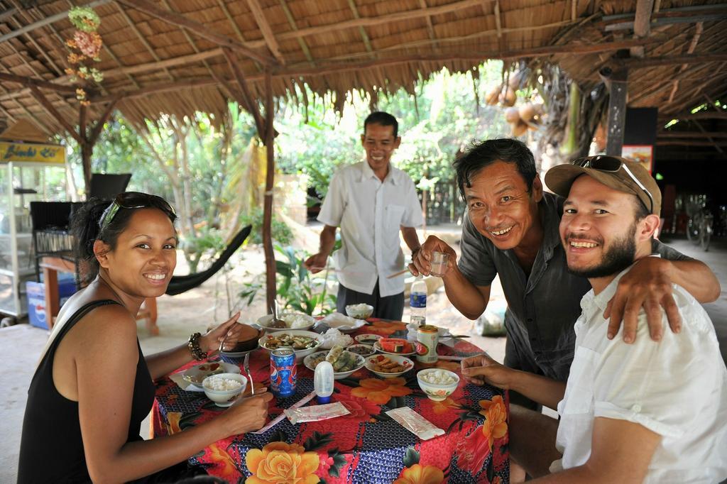 Nam Binh Homestay Ben Tre Exterior foto